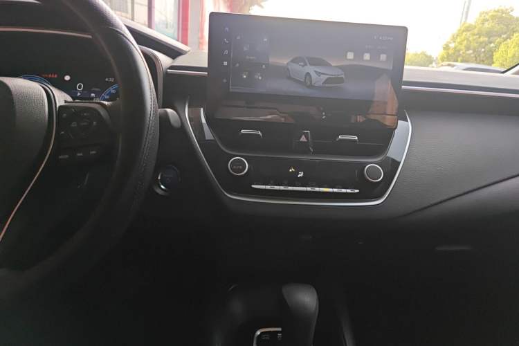 Used Toyota Levin 2023 Smart Electric Hybrid Dual-Engine 1.8L Luxury Edition