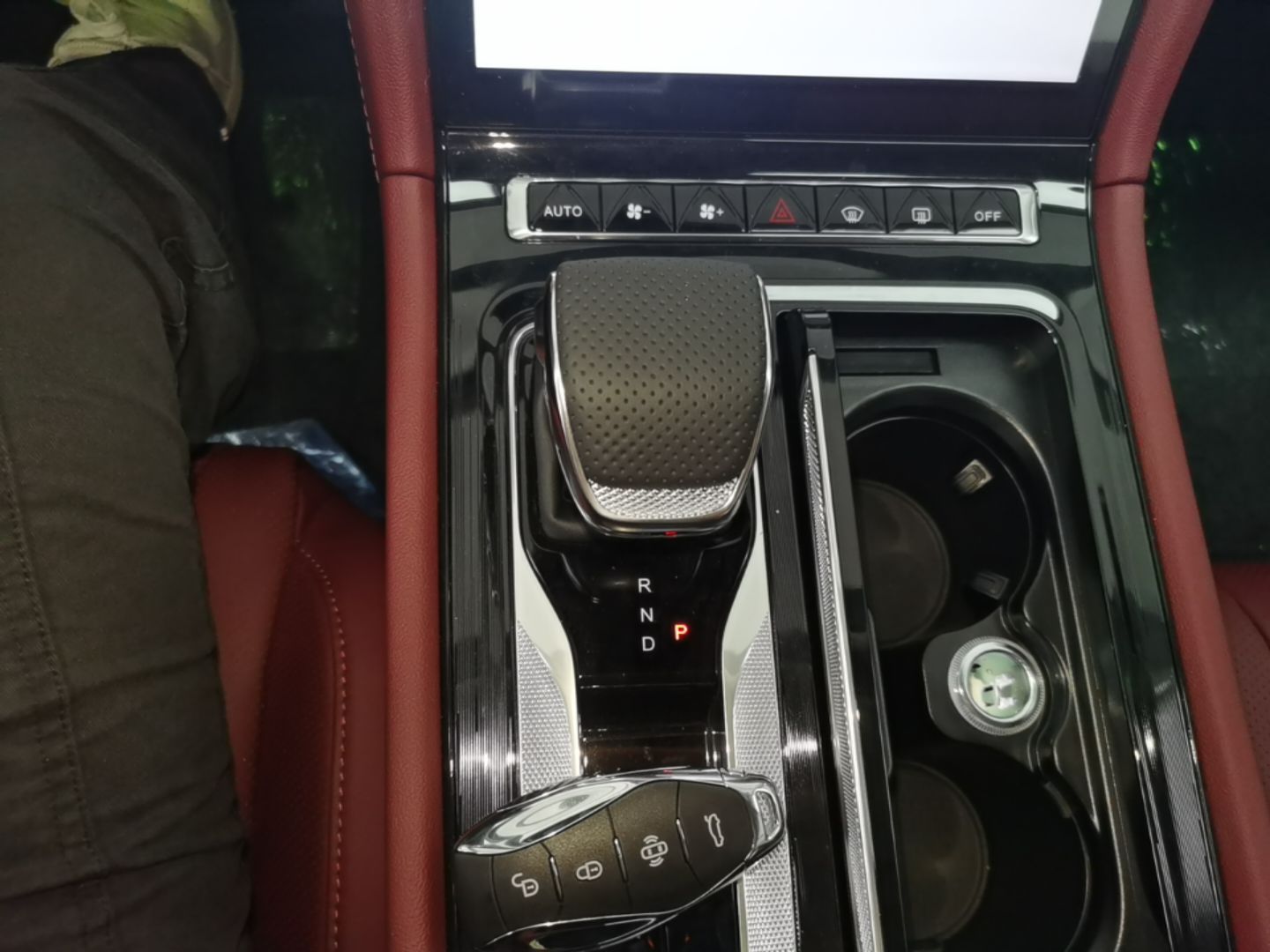Hongqi H5 PHEV 2025 130 Super Hybrid Version — снимка 16