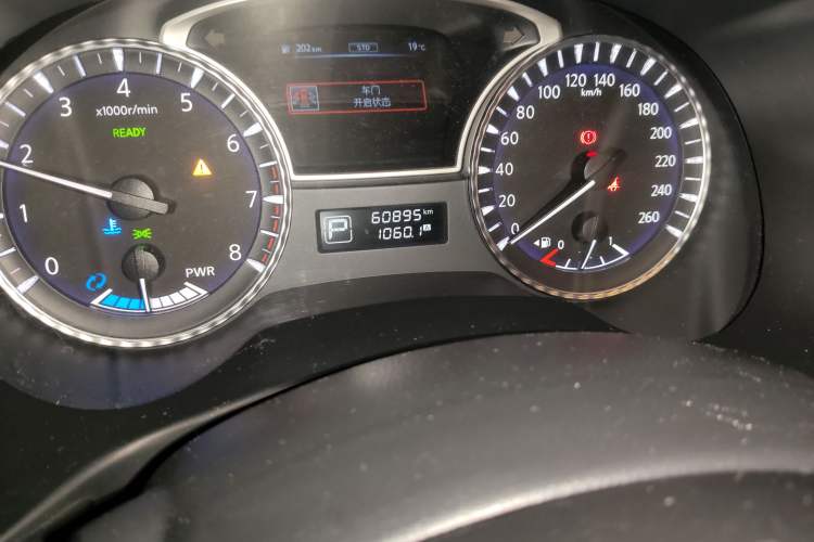 Used Infiniti QX60 2018 2.5 S/C Hybrid Two-Wheel-Drive Excellence Edition China VI Standard