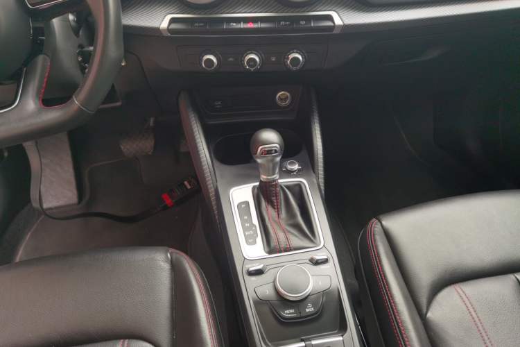 Used Audi Q2L 2022 35 TFSI Progressive Dynamic Edition
