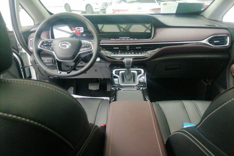 Used GAC Trumpchi M6 2023 PRO 270T DCT Luxury Edition
