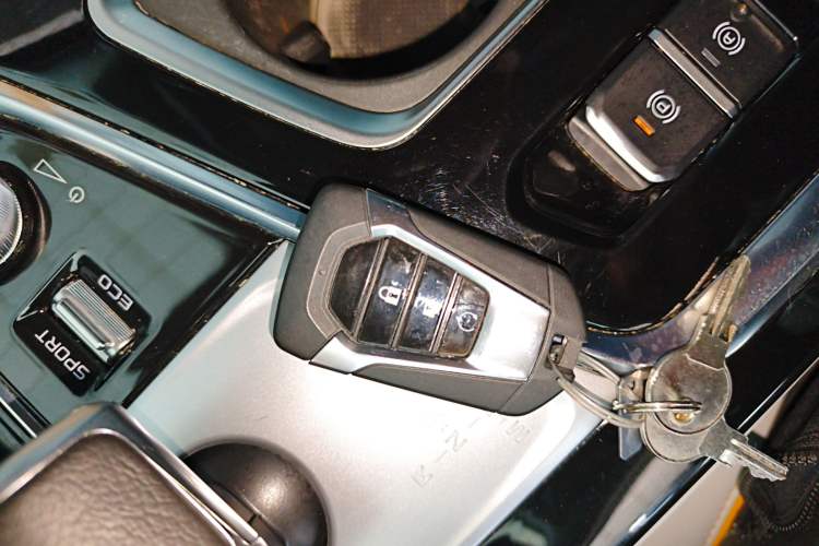 Used Isuzu D-MAX 2023 1.9T Automatic All-Wheel Drive V-CROSS Flagship Edition
