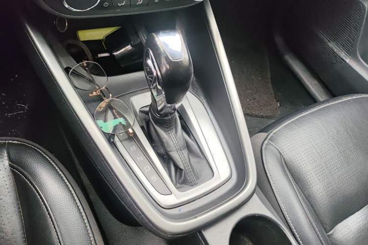 Used Ford Escort 2015 1.5L Automatic Fashion Model
