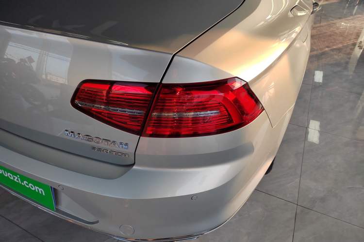 Used Volkswagen Magotan 2018 Facelift 330TSI DSG Luxury Model