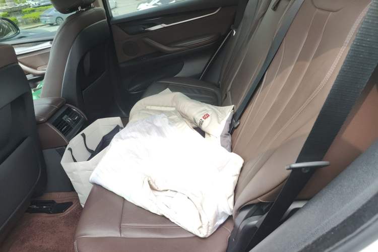 Used BMW X5 2014 xDrive35i Leading Model Left Rear Seat