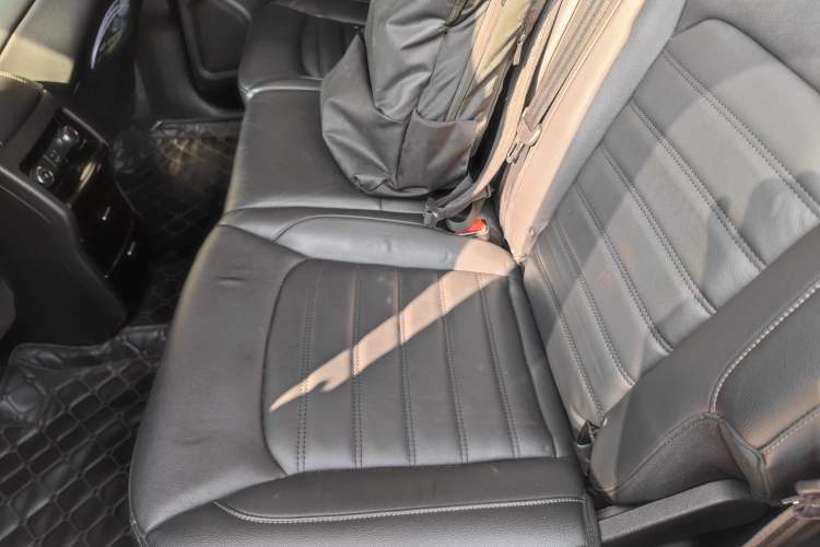 Used Ford Edge 2018 EcoBoost 245 Two-Wheel-Drive Titanium 7-Seater China V Standard
