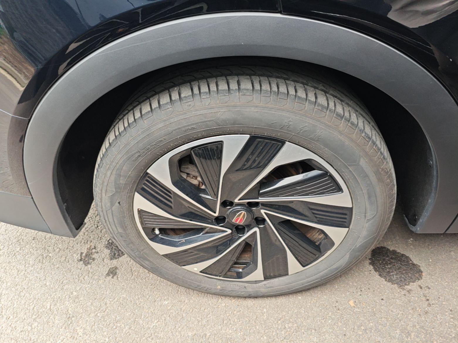 Hongqi HS7 PHEV 2024 2.0T PHEV Four-Wheel Drive Flagship Edition 7 Seats — снимка 11