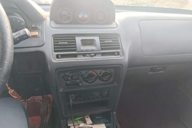 Used Leopaard 6481 2009 2.2L Manual Two-Wheel Drive
