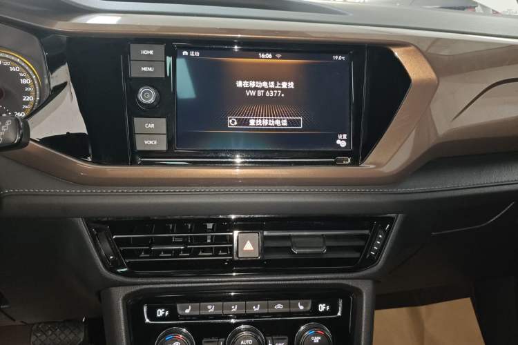 Used Volkswagen Tharu 2019 280TSI Two-Wheel Drive Luxury Version China VI Standard Audio And AC Panel