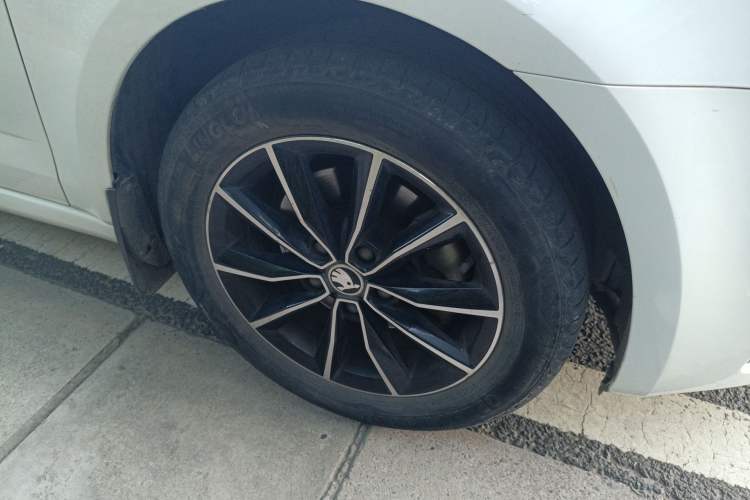 Used Skoda Octavia 2017 1.6L Automatic Smart Drive Edition
