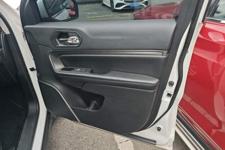 Used Jeep Commander 2018 2.0T Two-Wheel Drive Enjoy Edition China V