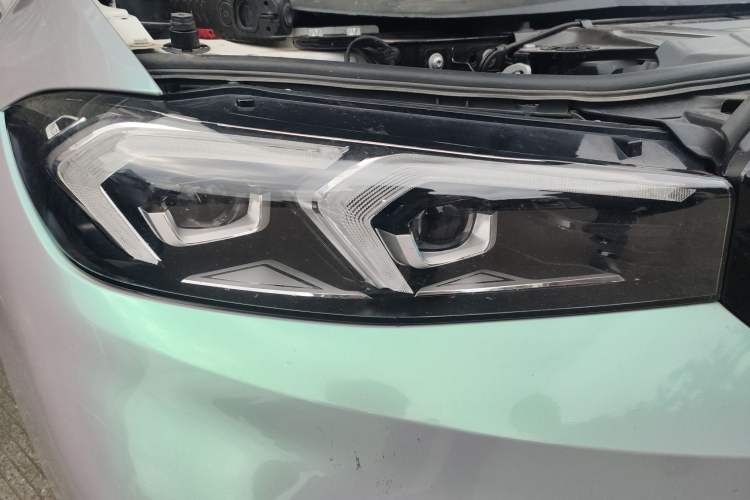 Used BMW i3 2024 eDrive 35 L
