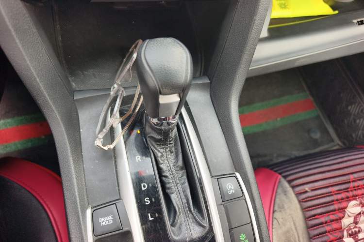 Used Honda Civic 2019 220TURBO CVT Dynamic Edition China VI Emission Standard Gear Lever