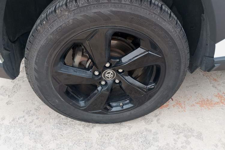 Used Toyota RAV4 2020 Dual-Engine 2.5L E-CVT 4x4 Elite PLUS Edition