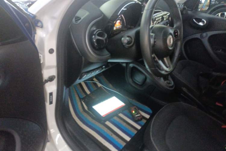 Used smart forfour 2016 1.0L 52 kW Passion Edition