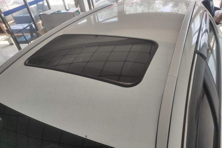 Used Geely Auto Vision X3 2021 PRO 1.5L CVT Deluxe Model
