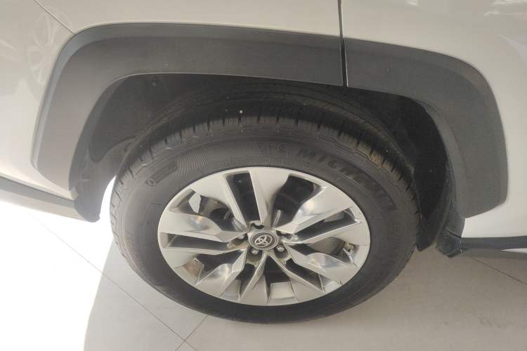 Used Toyota Wildlander 2020 2.0L CVT 4x4 Luxury Edition
