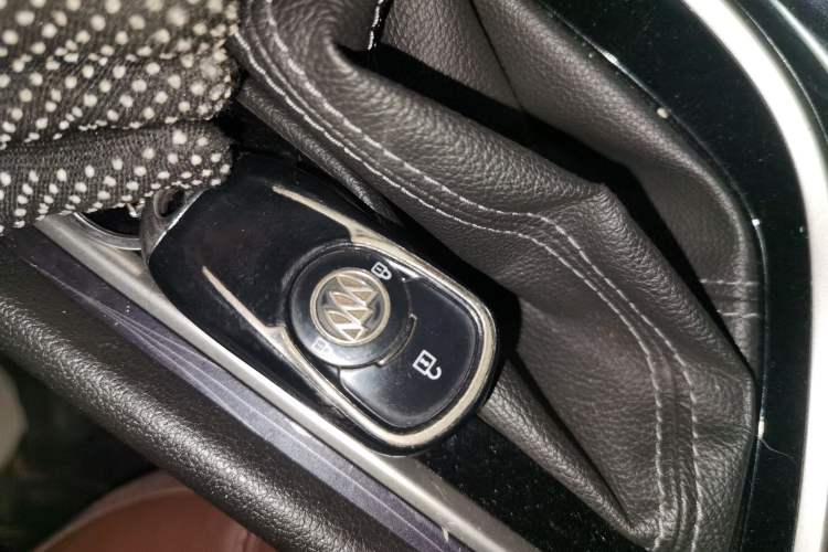 Used Buick GL6 2018 18T 6-Seater Elite Model