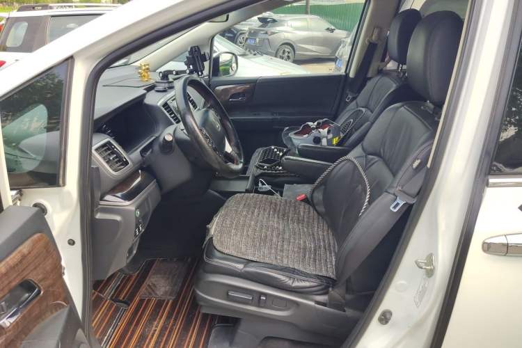 Used Honda Odyssey 2015 2.4L Smart Edition
