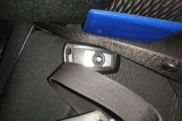 Used BMW 2 Series 2015 218i Vehicle Key