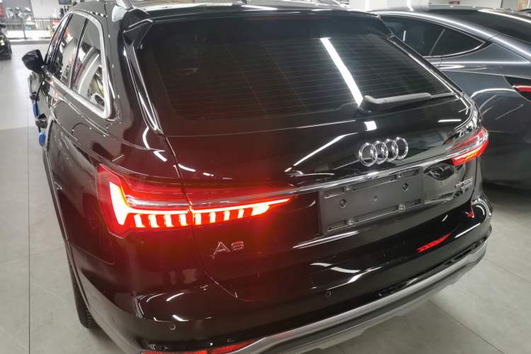 Used Audi A6 2020 allroad quattro Explorer 55 TFSI Prestige Off-Road Model
