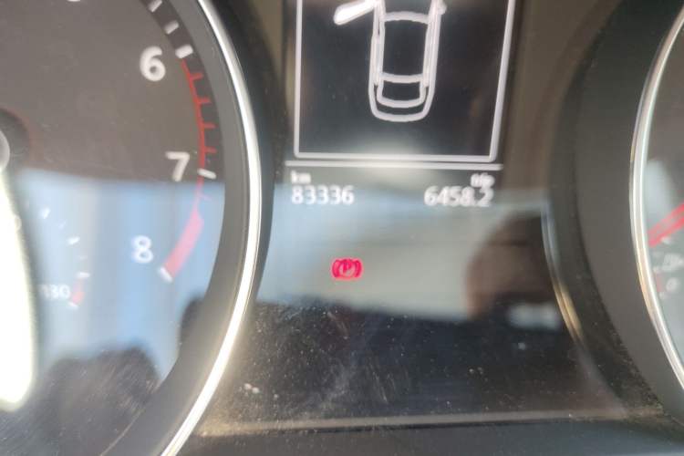 Used Volkswagen Magotan 2017 330TSI DSG Leading Model Odometer Close Up