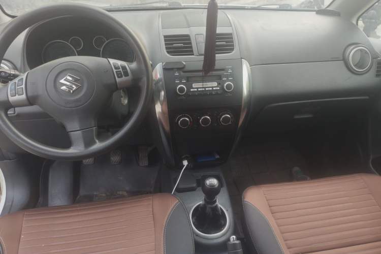 Used Suzuki SX4 2013 1.6L Manual CoolRide Model