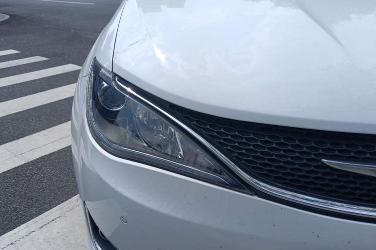 Used Chrysler Grand Voyager PHEV 2019 3.6L Plug-in Hybrid
