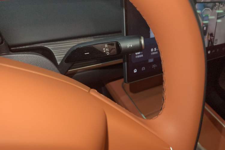 Used ONVO L60 2024 60 kWh Rear-Drive Version
