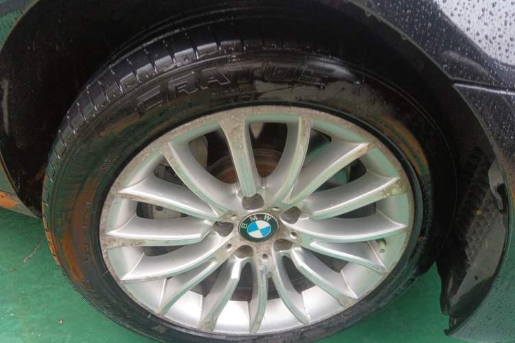 Used BMW 5 Series New Energy 2015 530Le Right Front Wheel Hub