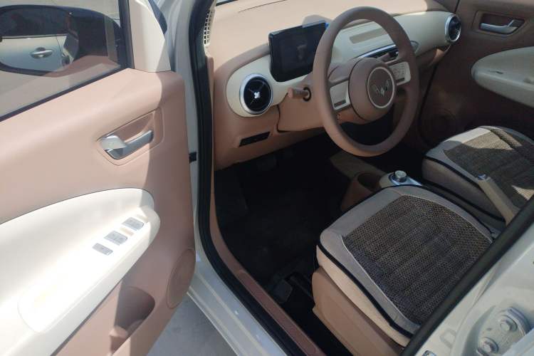 Used Wuling Hongguang MINIEV 2025 Four-Door Version Advanced Edition
