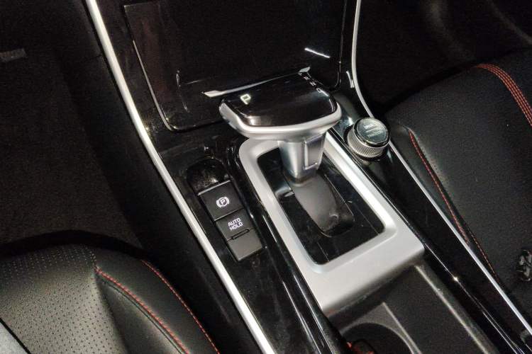 Used Kia KX3 2021 1.5L CVT Trend Edition Gear Lever