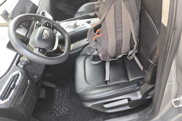 Used Geometry C 2020 Premium Range Version 400 KM C+