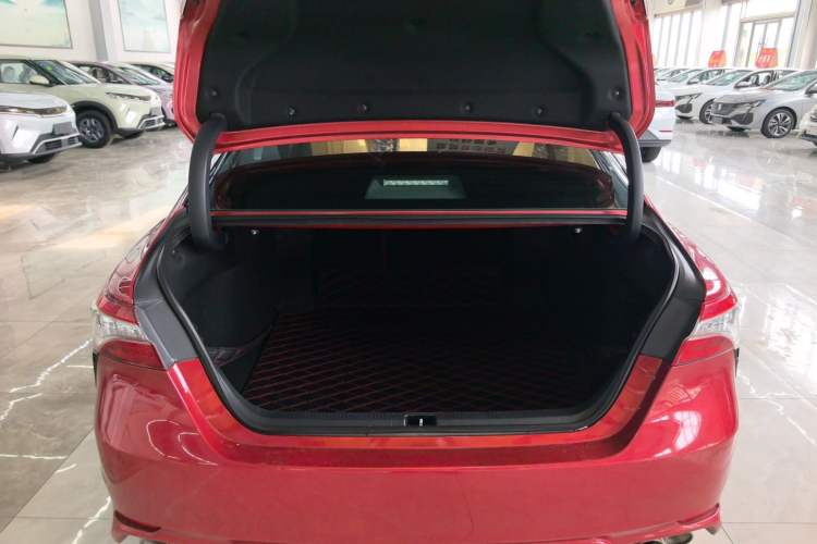 Used Toyota Camry 2018 2.5S Fēngshàng Edition Trunk