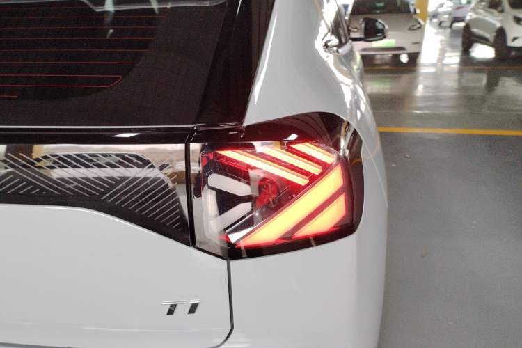 Used ARCFOX T1 2025 Model 425 PRO