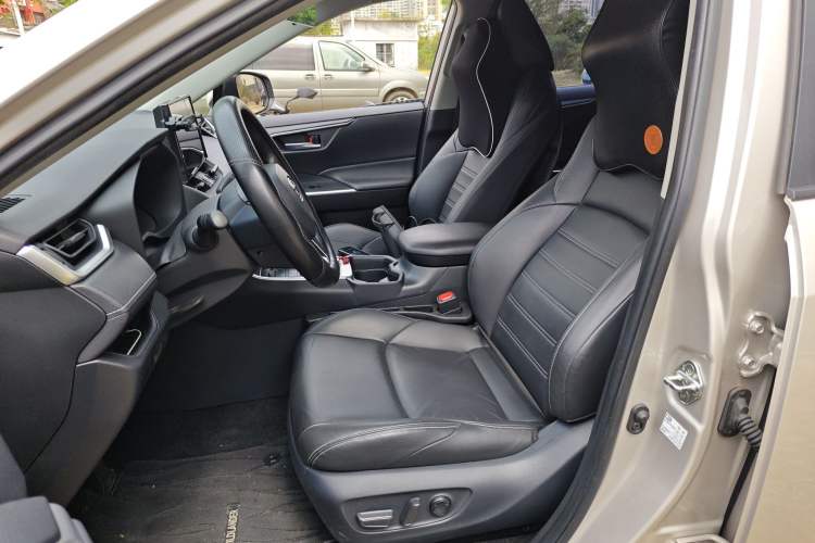 Used Toyota Wildlander 2021 Dual-Engine 2.5L E-CVT Two-Wheel Drive Luxury Edition