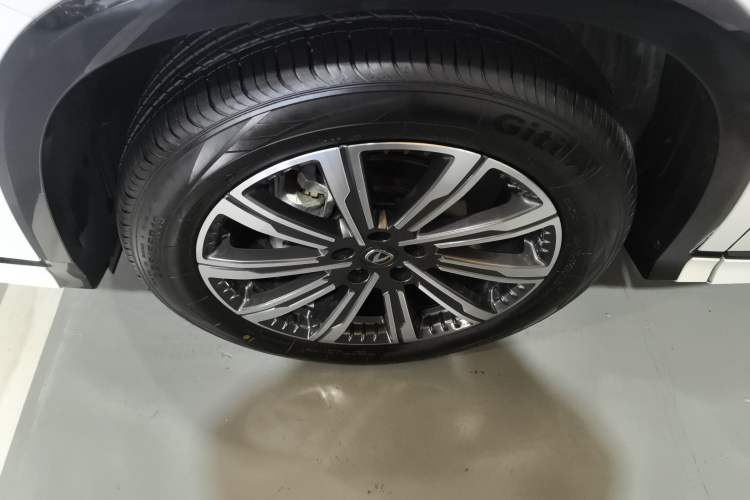 Used CHANGAN CS75 PLUS 2024 3rd Generation Champion Edition 1.5T Intelligent Drive Dynamic Model
