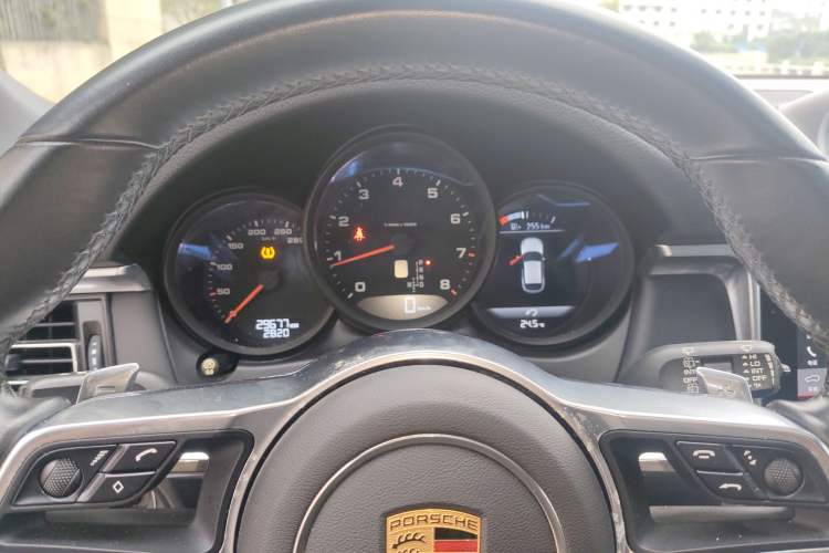 Used Porsche Macan 2018 Macan 2.0T Instrument Cluster