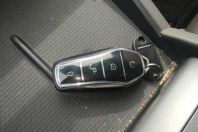 Used BYD Qin L 2024 DM-i 80KM Beyond Model Vehicle Key