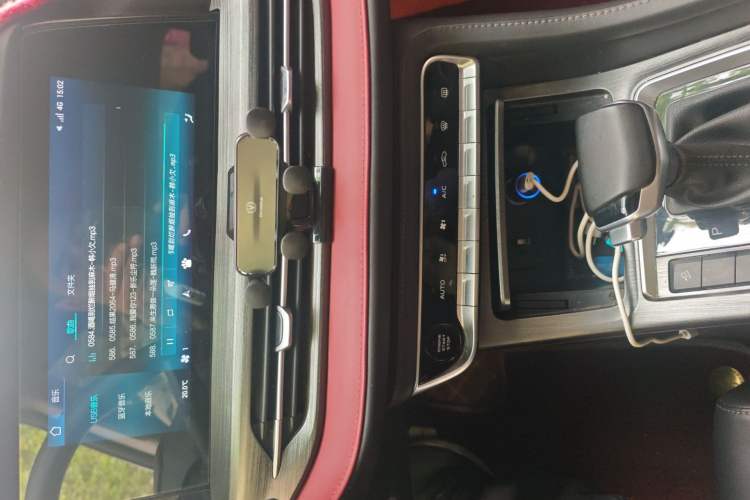 Used CHANGAN CS55PLUS 2020 1.5T Automatic Colorful Model Audio And AC Panel