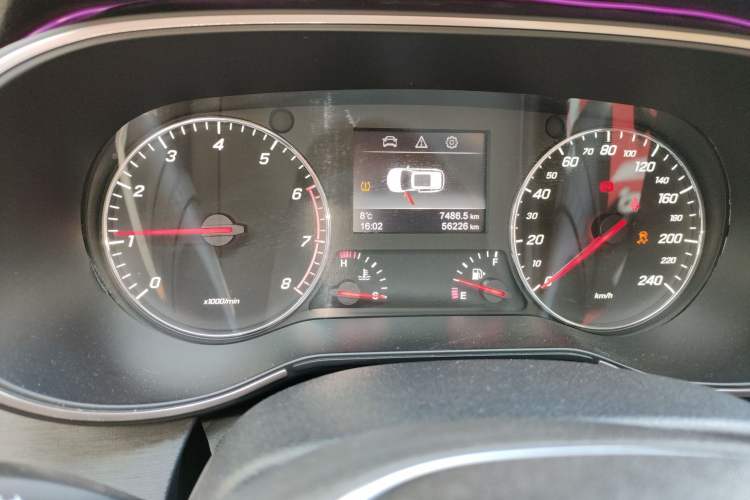 Used FAW Senya R9 2018 1.2T Manual Luxury Smart Edition
