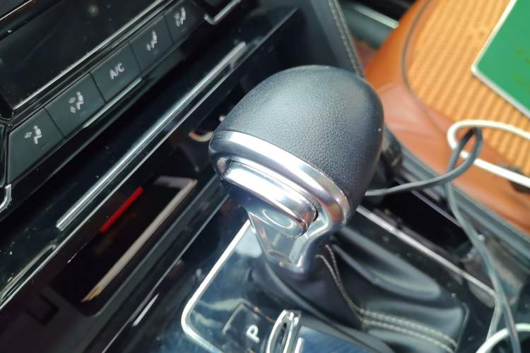 Used Zotye Domy X7 2017 1.8T DCT Prestige Model