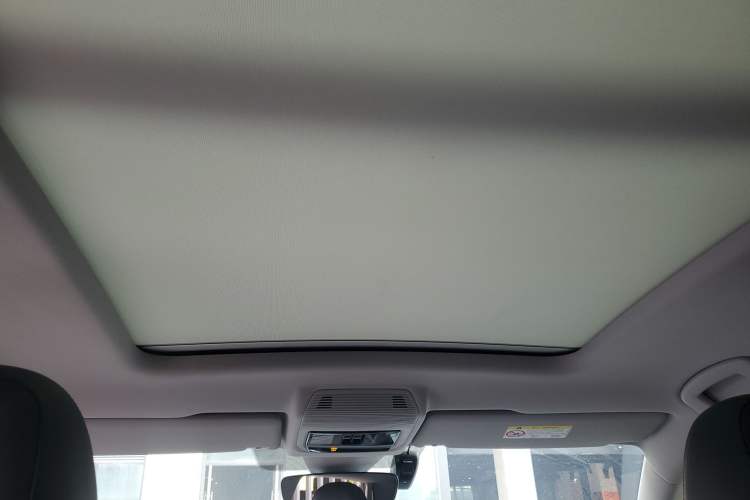 Used Volkswagen Teramont X 2021 330TSI Two-Wheel-Drive Prestige Luxury Edition