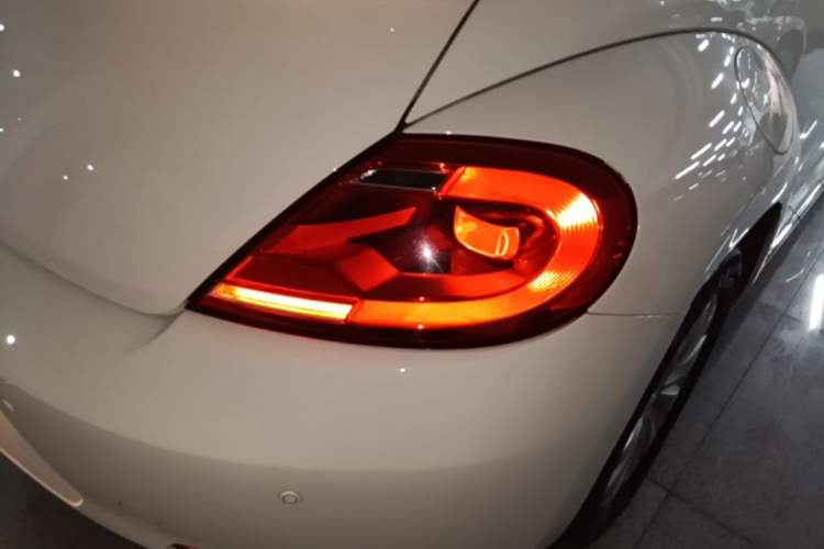 Used Volkswagen Beetle 2013 1.4TSI Fashion Edition Right Rear Taillight