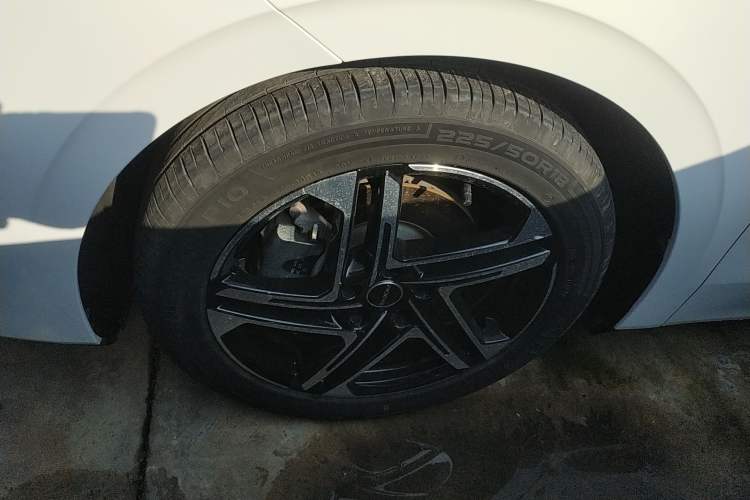 Used Roewe D7 2023 EV 510km Rear-Drive Flagship Edition
