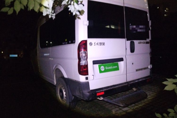 Used Dongfeng Yufeng 2020 2.3T Economy Logistics Vehicle Short Wheelbase Low Roof 5-9 Seater WP2.3
