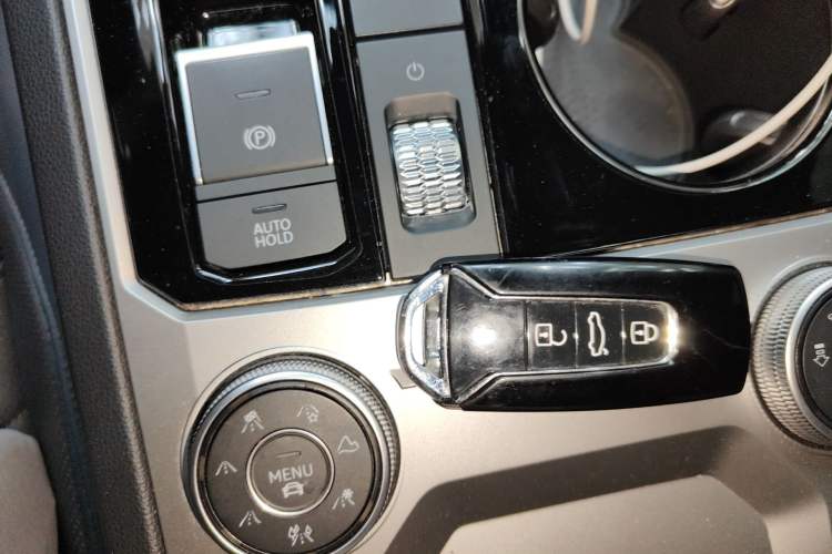 Used Volkswagen Touareg 2019 2.0TSI Ruiyi Edition China VI Standard
