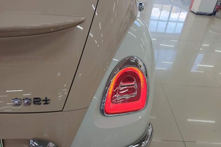 Used ORA Ballet Cat 2022 401 km Nutcracker Edition