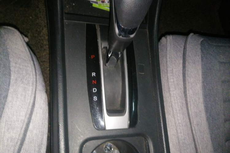 Used Honda Jade 2013 1.8L automatic Comfort version 5 seats
