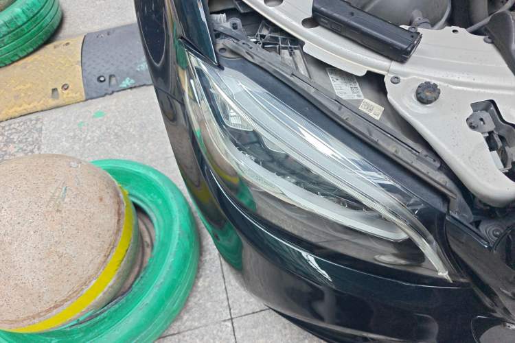 Used Mercedes-Benz C-Class 2019 Restyled C 260 L Sport Edition Right Front Headlight